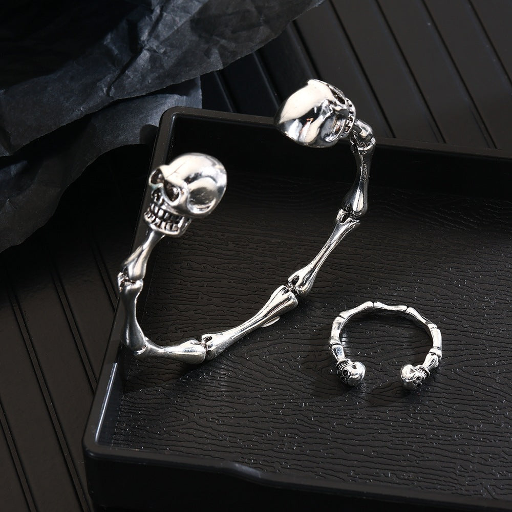 🔥Hot Sale 50% OFF🔥Retro Exaggerated Skull Bone Alloy Open Bracelet