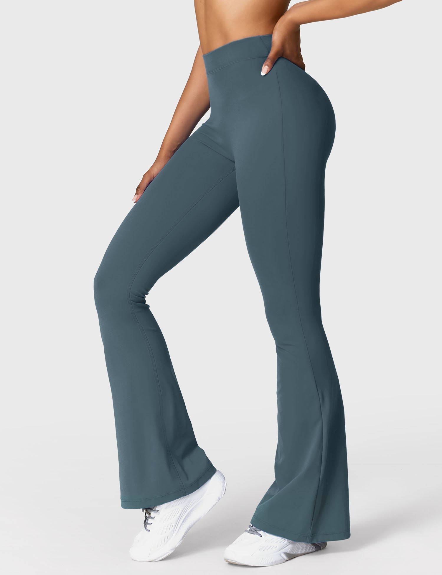 V-Back Flare Leggings