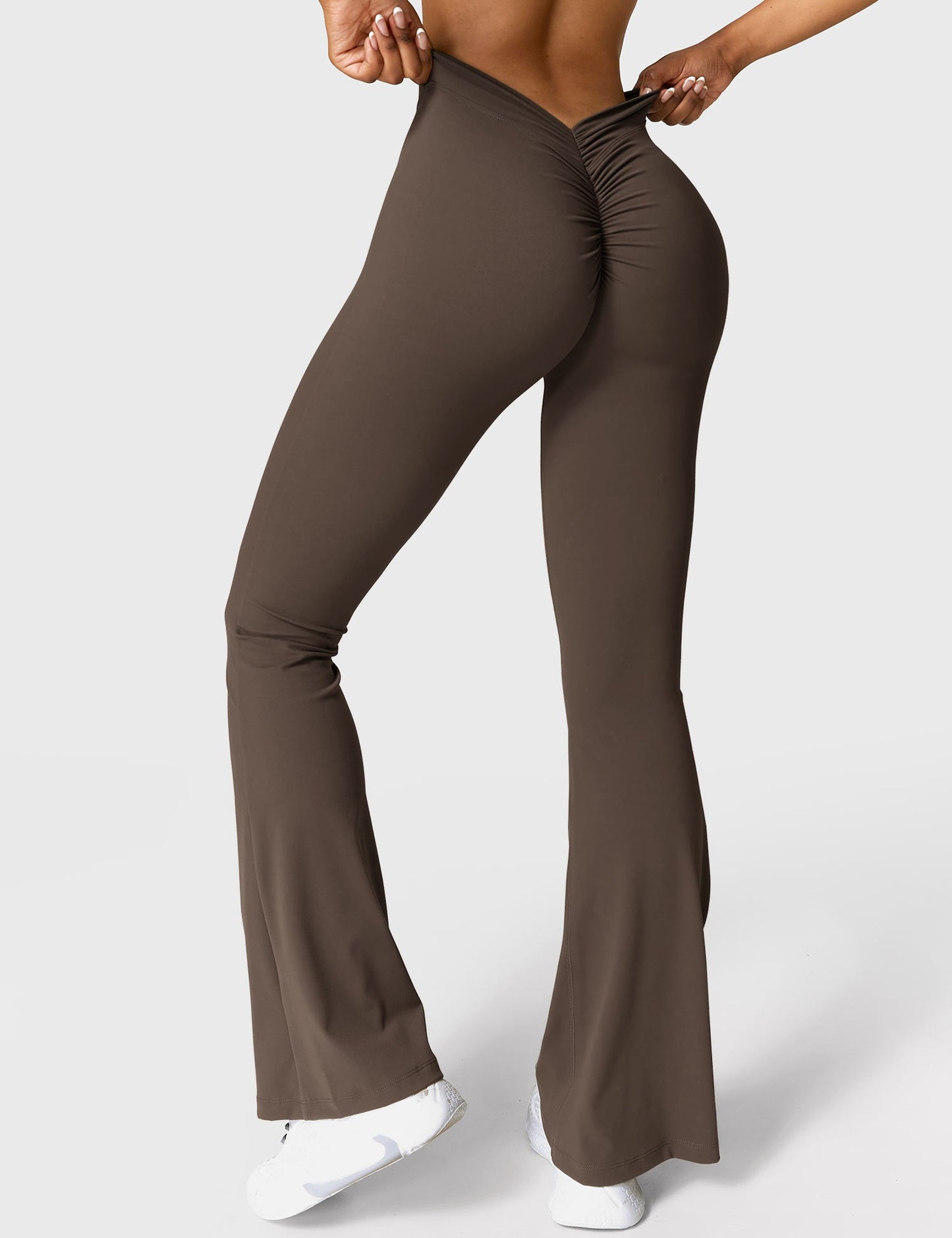 V-Back Flare Leggings