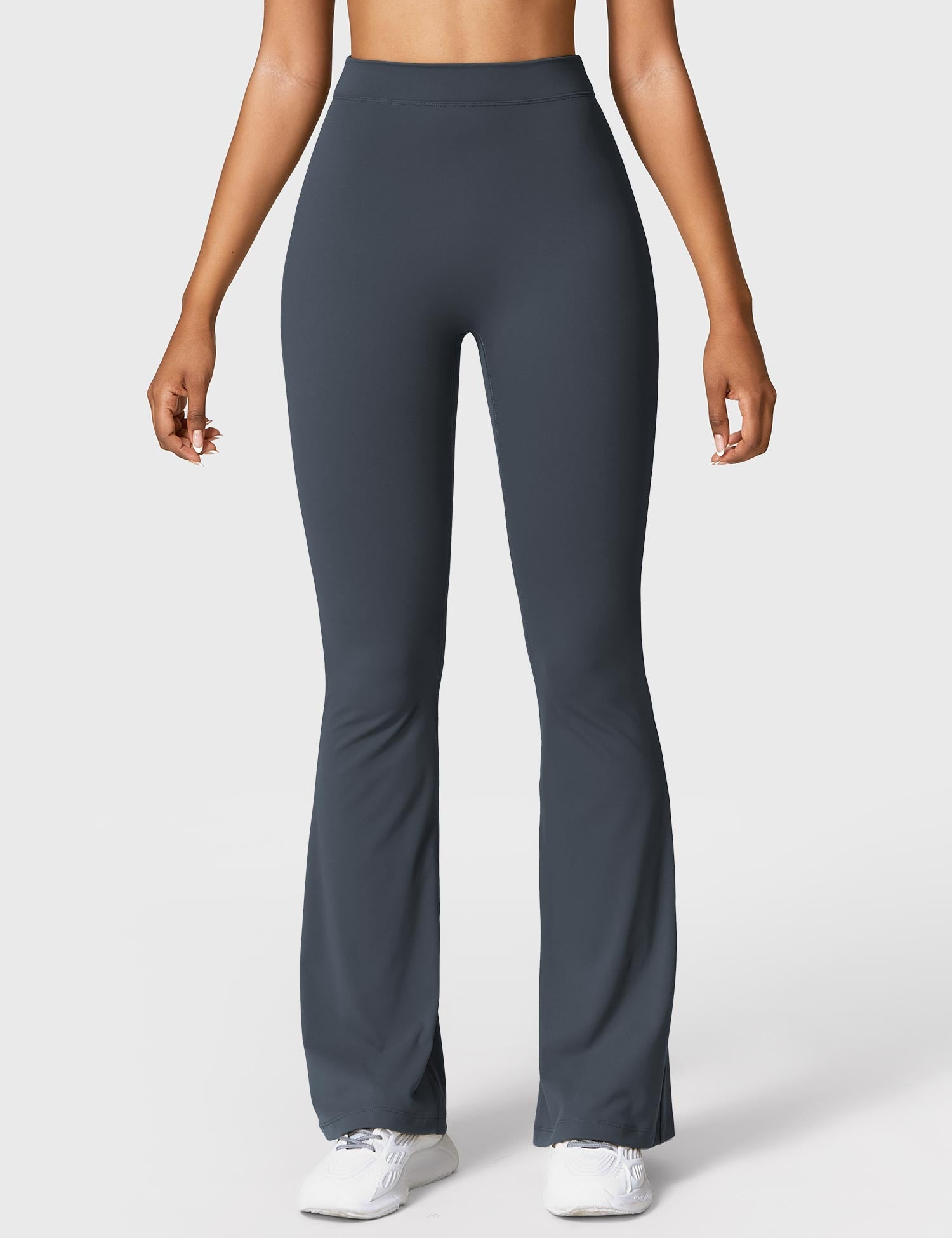V-Back Flare Leggings