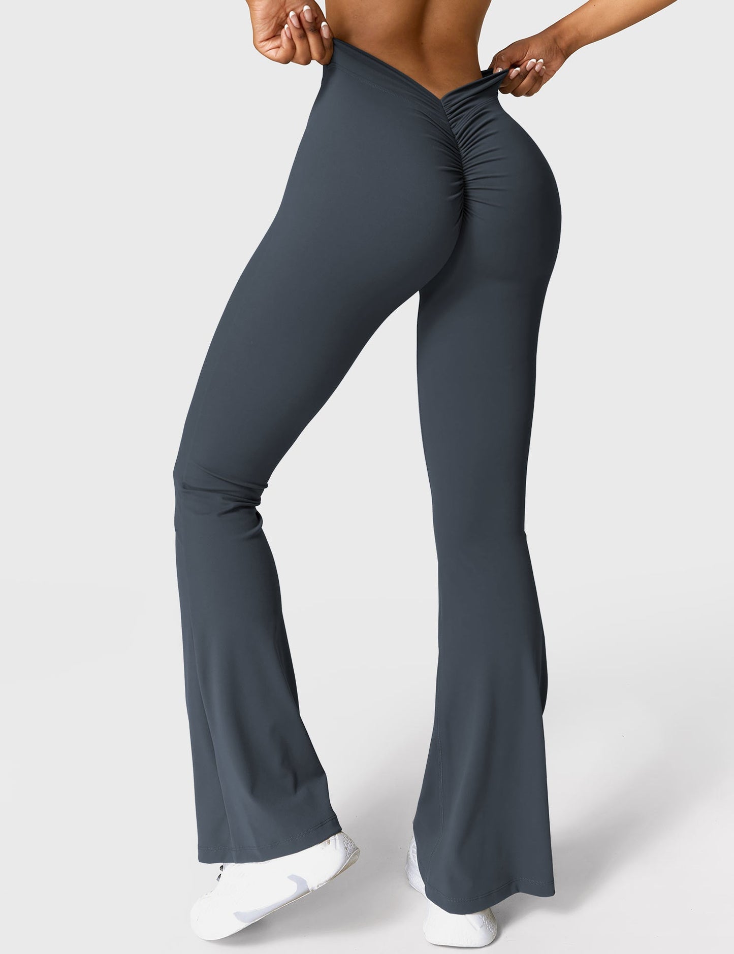 V-Back Flare Leggings