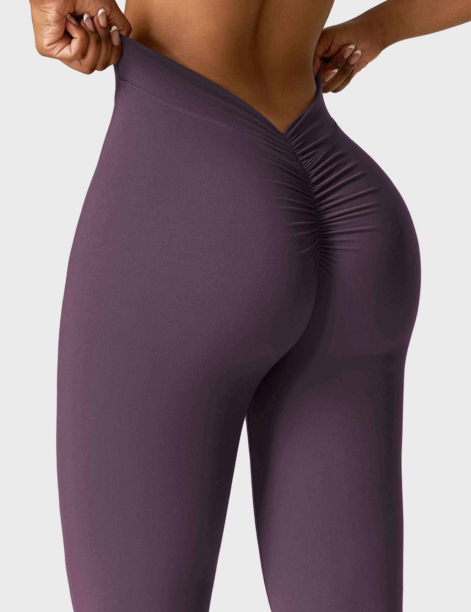 V-Back Flare Leggings