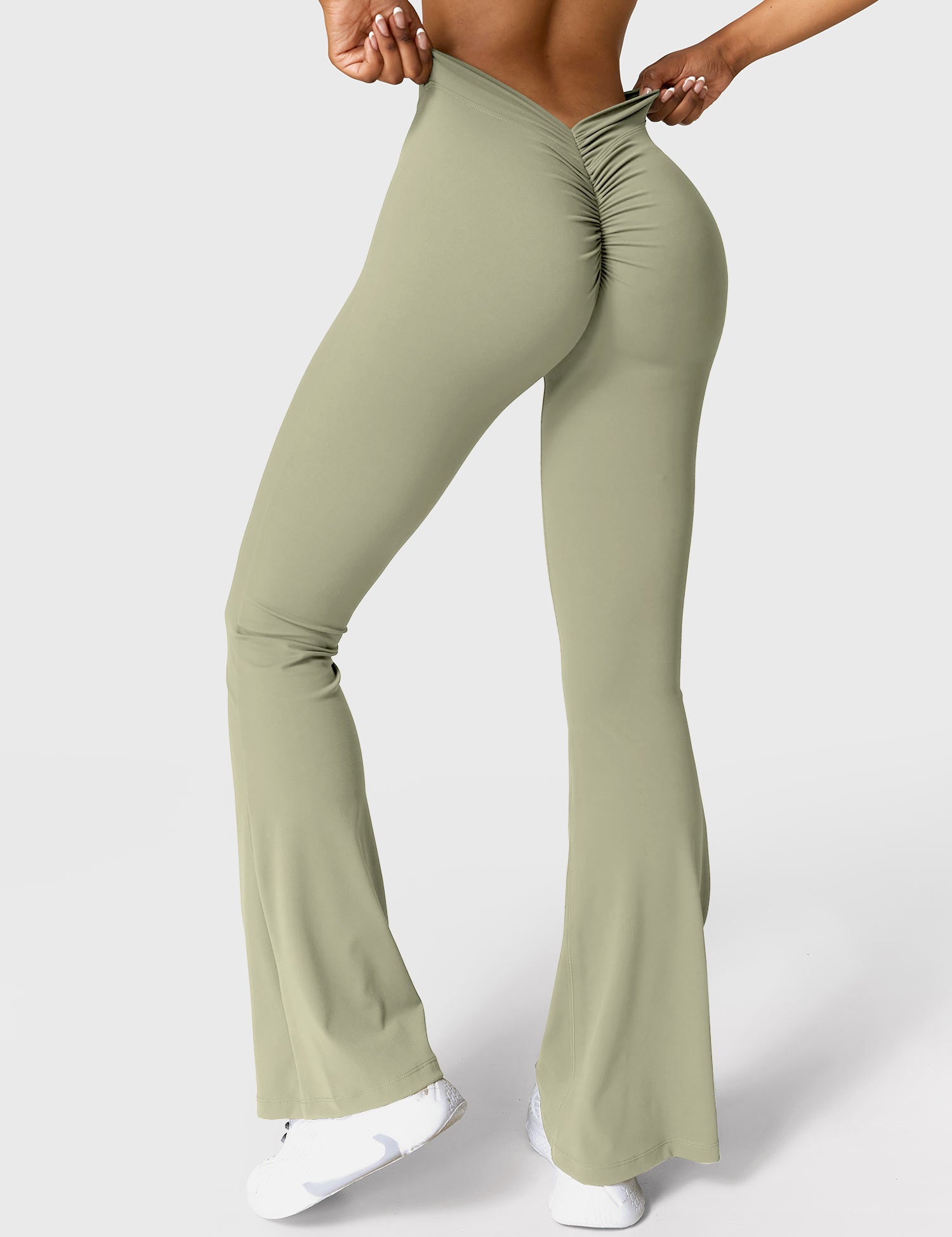 V-Back Flare Leggings