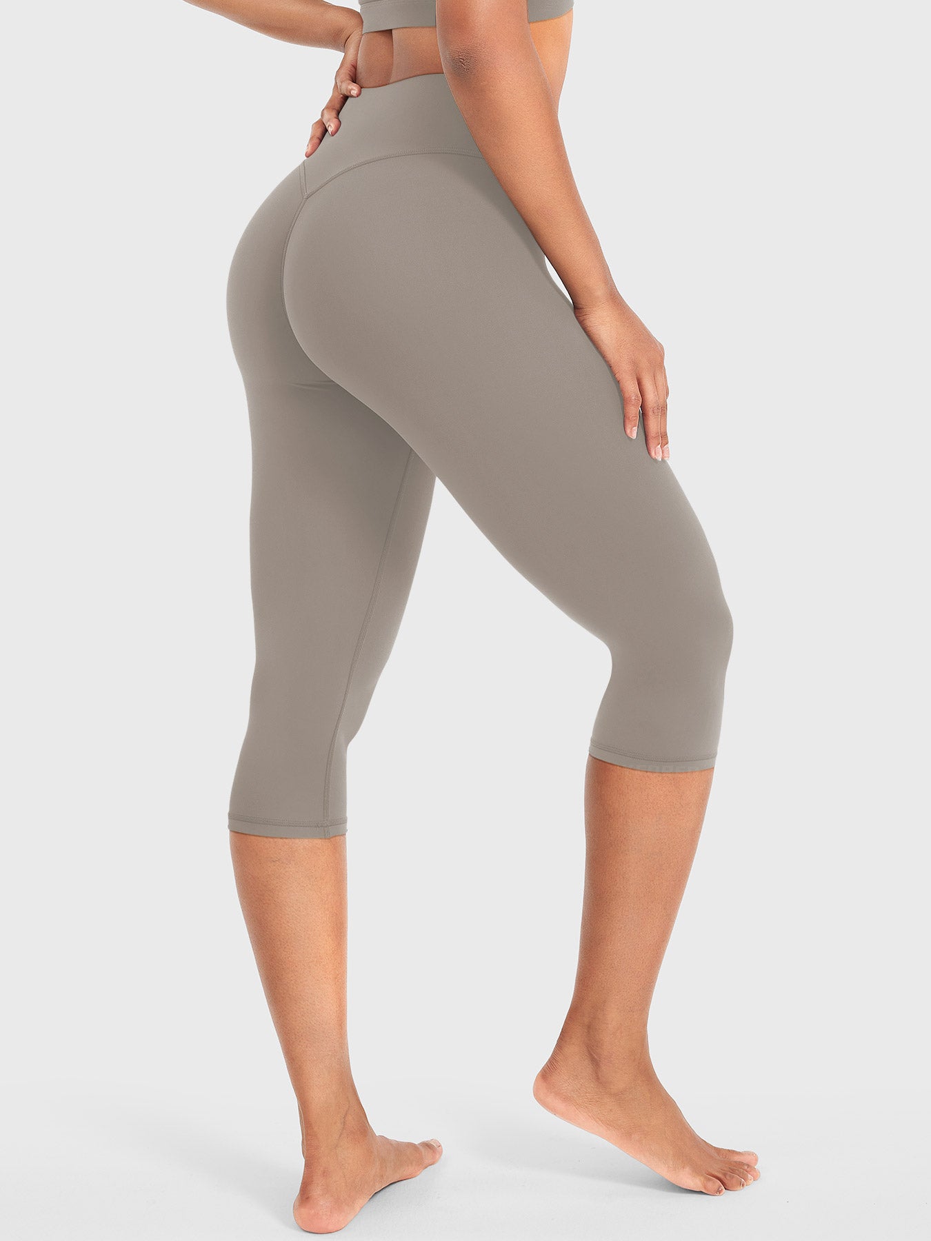 High-Waist Capri Leggings
